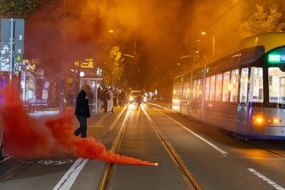 Leipzig - Erneute Hausbesetzung in Leipzig: Polizei st?rmt Geb?ude in Leipzig-Neustadt, vier Personen festgestellt-stock-foto