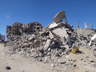 The Destruction of Tal al-Hawa neighborhood in Gaza by Israeli forces.-stock-foto