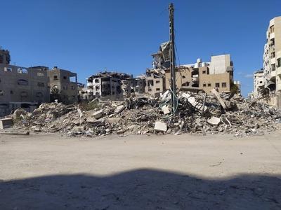 The Destruction of Tal al-Hawa neighborhood in Gaza by Israeli forces.-stock-foto
