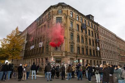 Leipzig - Erneute Hausbesetzung in Leipzig: Polizei st?rmt Geb?ude in Leipzig-Neustadt, vier Personen festgestellt-stock-foto