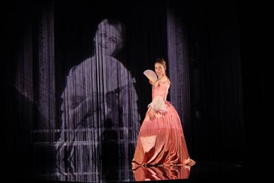 Maxim Gorki Theater Berlin Androgynous. Portrait of a Naked Dancer.-stock-foto