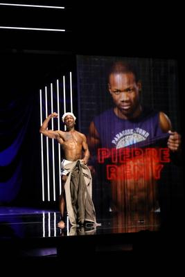 Maxim Gorki Theater Berlin Androgynous. Portrait of a Naked Dancer.-stock-foto