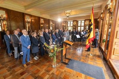 Ortszeit Deutschland ? Bundesverdienstkreuz Ordensverleihung in Schloss Burg Namedy, 16.10.2025-stock-foto
