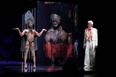 Maxim Gorki Theater Berlin Androgynous. Portrait of a Naked Dancer.-stock-foto