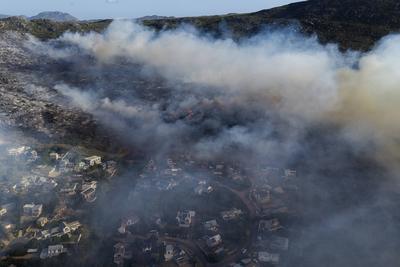 Fire in Capri, Cape Town, South Africa-stock-foto
