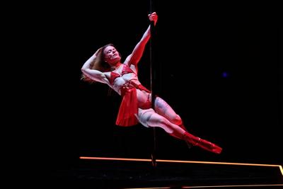 Maxim Gorki Theater Berlin Androgynous. Portrait of a Naked Dancer.-stock-foto