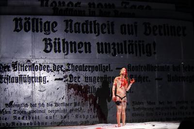 Maxim Gorki Theater Berlin Androgynous. Portrait of a Naked Dancer.-stock-foto