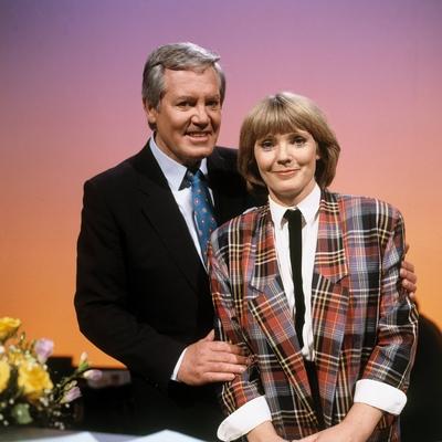 DER GROSSE PREIS / WIM THOELKE, Assistentin BEATE HOPF, 1988 EM / ?berschrift: DER GROSSE PREIS Copyright: KPA !AUFNAHM-stock-foto