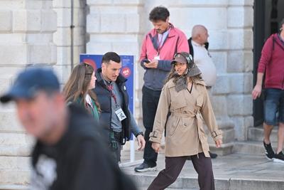 Croatia, Dubrovnik, 201025. Actress Madison Bailey on the set of the fifth season of the Netflix teen series Outer Banks-stock-foto