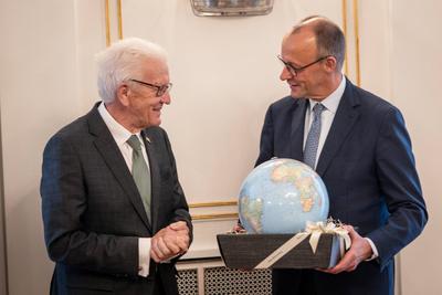 Antrittsbesuch des Bundeskanzlers in Baden-W?rttemberg, Villa Reitzenstein in Stuttgart-stock-foto