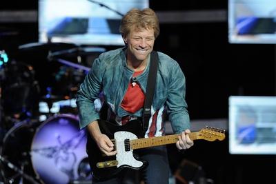 Bildnummer: 59893641  Datum: 22.06.2013  Copyright: imago/RevierfotoBon Jovi - Because We Can - The Tour 2013 am 22.06.2013 im RheinEnergieStadion in K?ln Die US-amerikanische S?nger Jon Bon Jovi steht mit seiner Band w?hrend der Because We Can - The Tour 2013 am 22.06.2013 im RheinEnergieStadion in K?ln auf der B?hne. Kultur People Musik aktion xsp x0x 2013 quer Highlight Bon Jovi Jon Bon Jovi S?nger Rock Rockgruppe Band Musik Konzert Tour Tournee Because We Can Because We Can - The Tour 2013 Aktion Einzelbild  59893641 Date 22 06 2013 Copyright Imago Spot photo Bon Jovi because We CAN The Tour 2013 at 22 06 2013 in RheinEnergie Stadium in Cologne the U.S. American Singer Jon Bon Jovi is with his Tie during the because We CAN The Tour 2013 at 22 06 2013 in RheinEnergie Stadium in Cologne on the Stage Culture Celebrities Music Action shot xsp x0x 2013 horizontal Highlight Bon Jovi Jon Bon Jovi Singer Rock Rock group Tie Music Concert Tour Tour because We CAN because We CAN The Tour 2013 Action shot Single-stock-foto