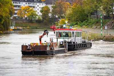 Schiffsunfall auf der Mosel - Schiff schl?gt Leck-stock-foto