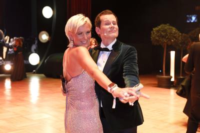 Kamilla Senjo, Malte Arkona-stock-foto