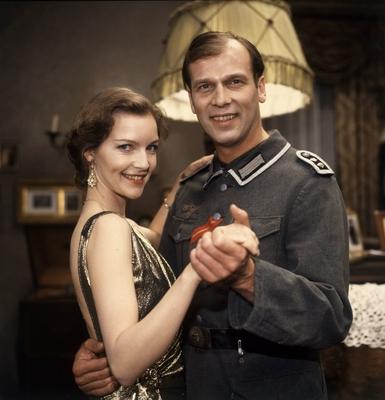 DIE LETZTE GESCHICHTE VON SCHLOSS K?NIGSWALD / D 1989 / Peter Schamoni DIETLINDE TURBAN (F?rstin Ursela) und WOLFGANG F-stock-foto