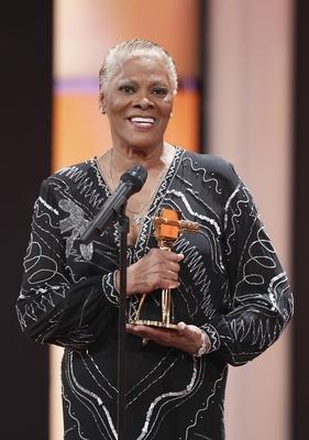S?ngerin Dionne WARWICK erh?lt die Goldene Kamera in der Kategorie Lebenswerk Musik, 47. Verleihung der Goldenen Kamera-stock-foto