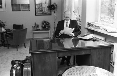 Prof Gyula Trebitsch Filmproduzent 02 84 cho Prof Gyula Trebitsch Exklusiver Fototermin in sein-stock-foto