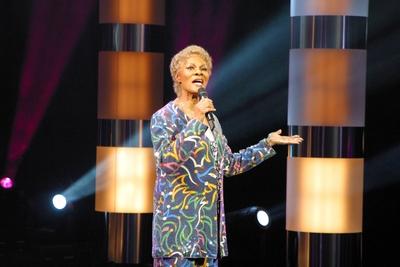 S?ngerin Dionne Warwick (USA) anl?sslich der Verleihung des Bayerischen Filmpreise 2002-stock-foto