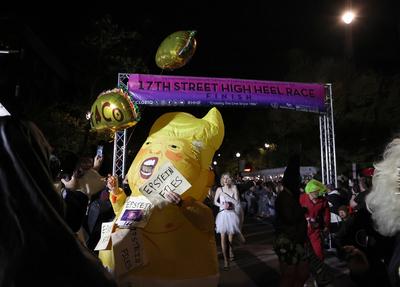 17th Street High Heel Race, in Washington,, District of Columbia, USA. - 28 October 2025-stock-foto