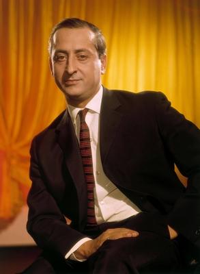 LEO LEANDROS S?nger Produzent und Manager seiner Tochter Vicky Leandros Portrait aus den 50er Jah-stock-foto