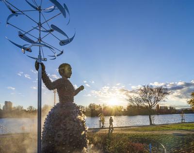 artwork Die Wasserw?chterin by Andr? Heller in Bank Austria Park (Andr? -Heller-Park), river Alte Donau (Old Danube), to-stock-foto