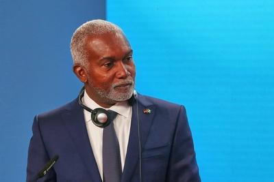 Berlin, Deutschland, 04.11.2025: Ausw?rtiges Amt: Treffen der Binationalen Deutsch-Nigerianischen Kommission: Nigerias A-stock-foto