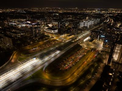 A bird s eye view of the bustling Noord Zuid metro station, showcasing its modern design and efficient transportation hu-stock-foto