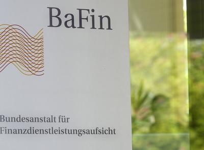 Bildnummer: 59728006  Datum: 28.05.2013  Copyright: imago/Hans-G?nther Oed28.05.2013, Bonn, DEU, Deutschland, Das Eingangsschild an der Bundesanstalt f?r Finanzdienstleistungsaufsicht (BaFin) in Bonn Wirtschaft xas x0x 2013 quer Deutschland Germany Bonn BaFin Bundesanstalt f?r Finanzdienstleistungsaufsicht Federal Buerau for Financial Services Authority Eingangsschild Schild entrance sign sign Logo Politik Politics Wirtschaft Bankenaufsicht Economy Fotografie photography Farbaufnahme color picture Querformat horizontal format POLITIK POLITIC NOP  59728006 Date 28 05 2013 Copyright Imago Hans G?nther Oed 28 05 2013 Bonn DEU Germany the Entrance sign to the Bundesanstalt for Financial Services Authority BaFin in Bonn Economy  x0x 2013 horizontal Germany Germany Bonn BaFin Bundesanstalt for Financial Services Authority Federal Buerau for Financial Services Authority Entrance sign Shield Entrance Sign Sign emblem politics POLITICS Economy Banking Supervision Economy Photography Photography Ink Color Picture Landscape horizontally Format politics Politic NOP-stock-foto