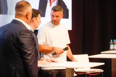 Lukas Podolski auf der Franchise Expo Germany in Frankfurt/Main-stock-foto