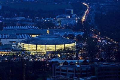 Westfalenhalle in Dortmund in der Daemmerung Deutschland Nordrhein Westfalen Ruhrgebiet Dortmund-stock-foto