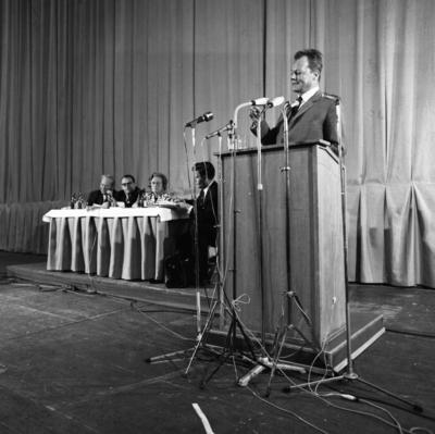 SPD-Parteitag in Dortmund 1966 DEU, Deutschland, Dortmund: Der Parteitag der SPD vom 1.-5-6.1966 in der Dortmund Westfa-stock-foto