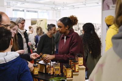 Food Stand auf der Veggie World Messe M?nchen-stock-foto