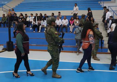 SIMULACRO REFERÉNDUM Y CONSULTA POPULAR-stock-foto