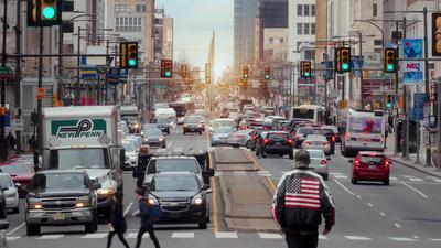 PHILADELPHIA, USA - APRIL 6, 2017 - Schwere Verkehrsstaus zur Hauptverkehrszeit in Philadelphia-stock-foto