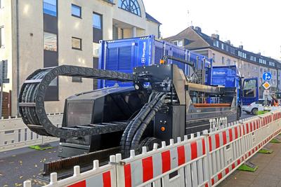 Erste vollelektronische Glasfaserbaustelle Die Maschinen f?r die erste vollelektrische Glasfaserbaustelle Deutschlands i-stock-foto