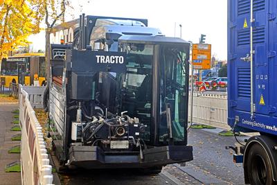 Erste vollelektronische Glasfaserbaustelle Die Maschinen f?r die erste vollelektrische Glasfaserbaustelle Deutschlands i-stock-foto