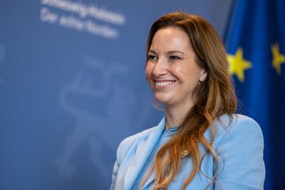 11.11.2025, Kiel, Landesregierung in Schleswig-Holstein. Wechsel an der Spitze von zwei Ministerien. Innenministerin Sab-stock-foto