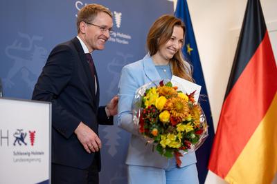 11.11.2025, Kiel, Landesregierung in Schleswig-Holstein. Wechsel an der Spitze von zwei Ministerien. Innenministerin Sab-stock-foto