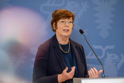11.11.2025, Kiel, Landesregierung in Schleswig-Holstein. Wechsel an der Spitze von zwei Ministerien. Innenministerin Sab-stock-foto