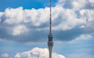 Dresden TV tower Dresden, Germany, 1st May 2025: The Dresden TV Tower with a total height of 252 meters was built betwee-stock-foto