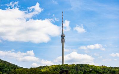 Dresden TV tower Dresden, Germany, 1st May 2025: The Dresden TV Tower with a total height of 252 meters was built betwee-stock-foto