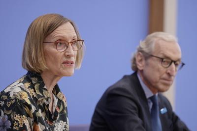 Prof. Dr. Sabine Walper, Vorstandsvorsitzende und Direktorin Deutsches Jugendinstitut (DJI), Georg Graf Waldersee, Vorst-stock-foto