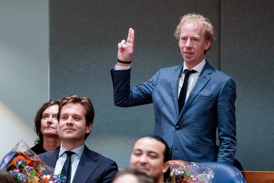 2025-11-12 Dutch Tweede Kamer New members take an oath or make a promise-stock-foto