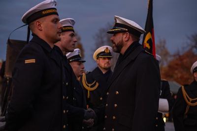 12.11.2025 Kiel, Vereidigung und feierliches Gel?bnis von 200 Soldaten und Soldatinnen der Marineunteroffiziersschule vo-stock-foto