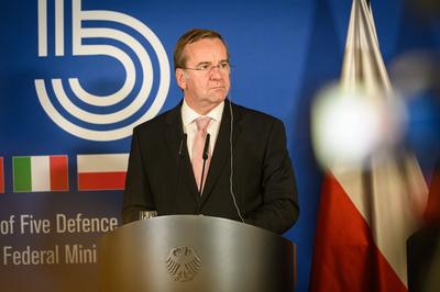 Berlin, Pressestatements nach dem Group of Five Treffen im BMVg-stock-foto