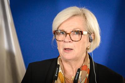 Berlin, Pressestatements nach dem Group of Five Treffen im BMVg-stock-foto