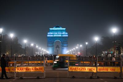 India Gate Illuminated In Teal Blue To Mark The World Cervical Cancer Elimination Day-stock-foto