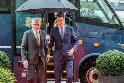 US-Gouverneur von Minnesota Tim Walz in NRW-stock-foto