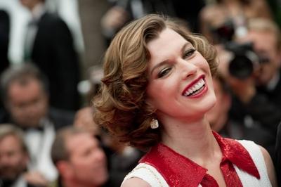Bildnummer: 55361280  Datum: 18.05.2011  Copyright: imago/IP3pressFRANCE, Cannes : Actress Milla Jovovich poses on the red carpet before the screening of La Conquete (The Conquest) presented out of competition at the 64th Cannes Film Festival on May 18, 2011 in Cannes. PUBLICATIONxNOTxINxFRA Kultur Entertainment People Film 64. Internationale Filmfestspiele Cannes Filmpremiere Premiere Portr?t kbdig xmk xo0x 2011 quer Highlight premiumdBildnummer 55361280 Date 18 05 2011 Copyright Imago IP3press France Cannes actress Milla Jovovich Poses ON The Red Carpet Before The Screening of La Conquete The Conquest presented out of Competition AT The 64th Cannes Film Festival ON May 18 2011 in Cannes PUBLICATIONxNOTxINxFRA Culture Entertainment Celebrities Film 64 International Film Festival Cannes Film premiere Premiere Portrait Kbdig xmk xo0x 2011 horizontal Highlight premiumd-stock-foto