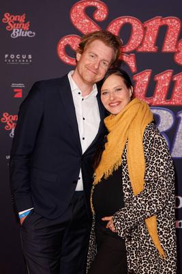 Premiere - Song Sung Blue --stock-foto