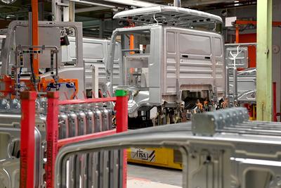 LKW Produktion bei MAN startet wieder.Die Produktion stand aufgrund von Lieferausfaellen wegen des Ukraine Krieges sech-stock-foto
